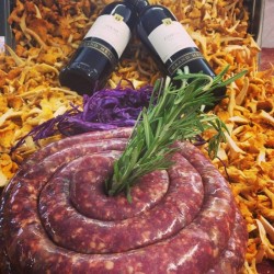 Saucisse à rôtir de cerf aux chanterelles